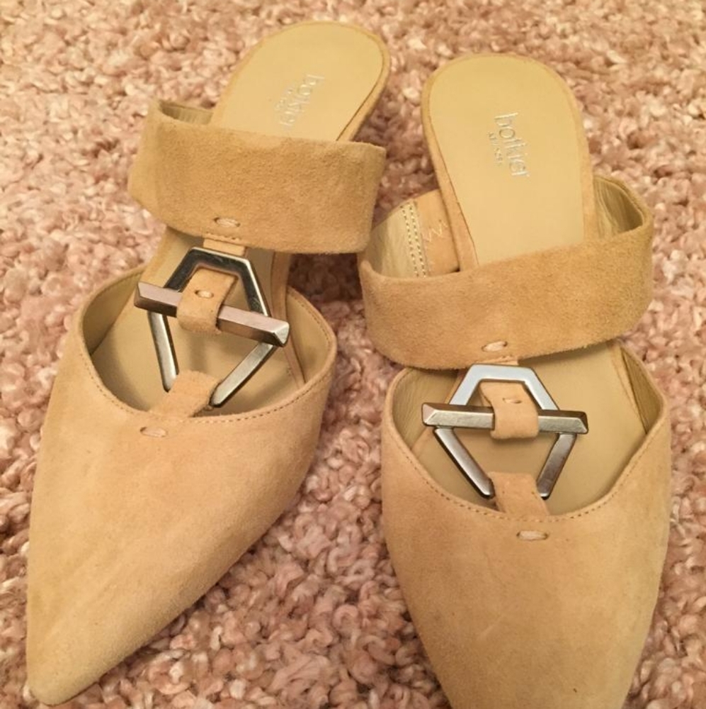 Botkier pointy toe sandal